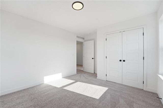 19721 W 195th Place, Spring Hill, KS 66083