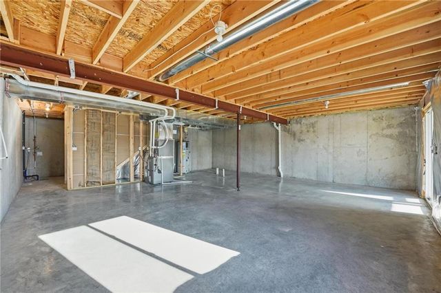 19721 W 195th Place, Spring Hill, KS 66083