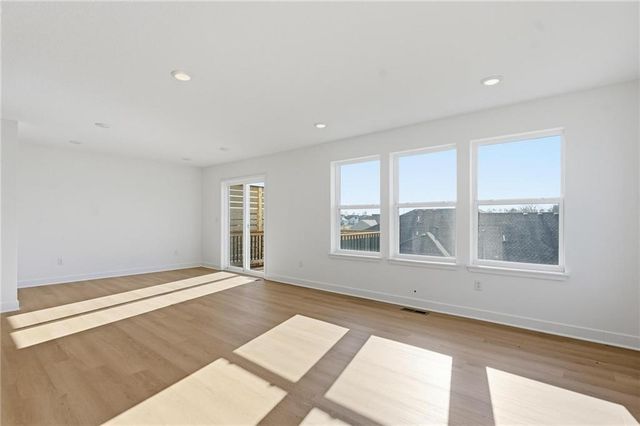 19721 W 195th Place, Spring Hill, KS 66083