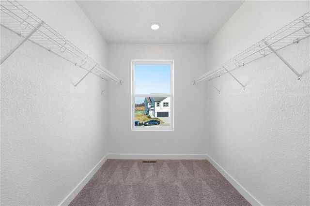 19721 W 195th Place, Spring Hill, KS 66083