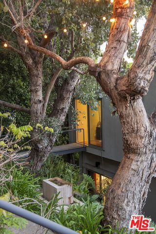 3625 Lowry Road, Los Angeles, CA 90027