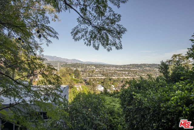 3625 Lowry Road, Los Angeles, CA 90027