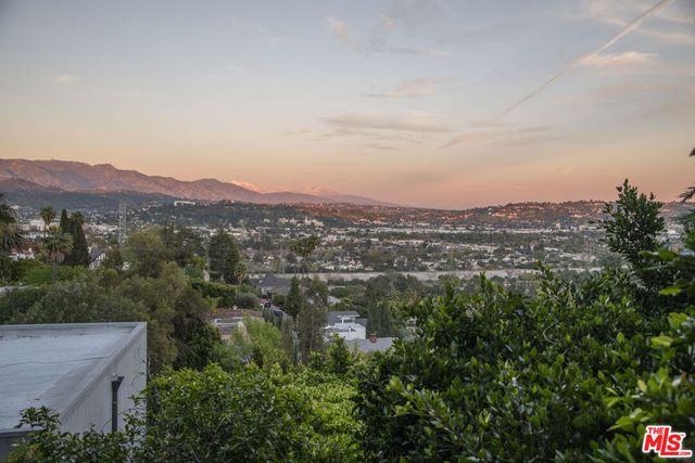 3625 Lowry Road, Los Angeles, CA 90027