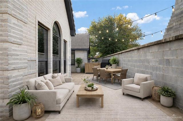 915 Durango Street, Mission, TX 78572