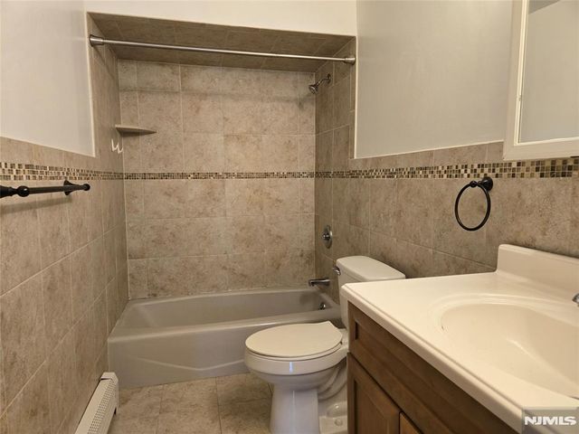 385 Westervelt Place, Lodi, NJ 07644