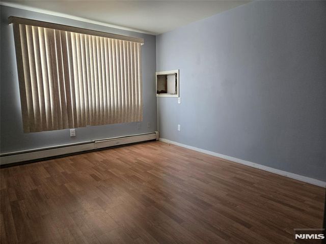 385 Westervelt Place, Lodi, NJ 07644