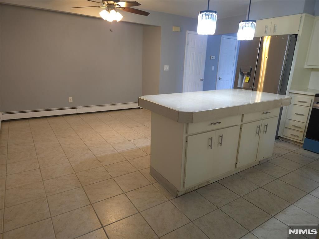 385 Westervelt Place, Lodi, NJ 07644