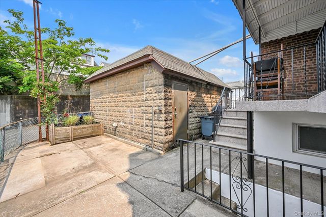 5428 65th Place, Maspeth, NY 11378