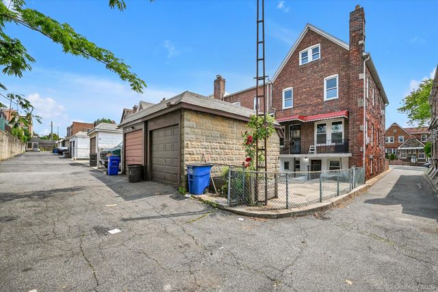 5428 65th Place, Maspeth, NY 11378