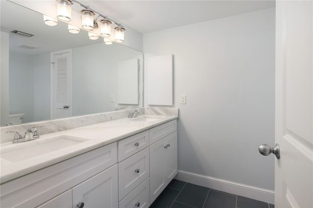 1155 Reef Road B-7, Vero Beach, FL 32963