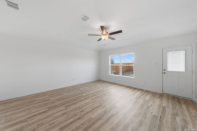 15251 Telfaire Meadow, Von Ormy, TX 78073