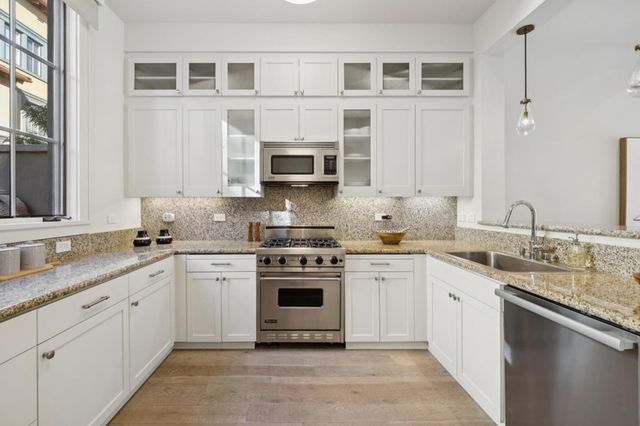 356 Santana Row 320, San Jose, CA 95128