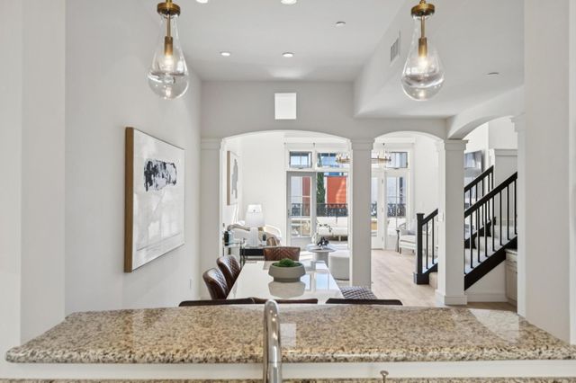 356 Santana Row 320, San Jose, CA 95128