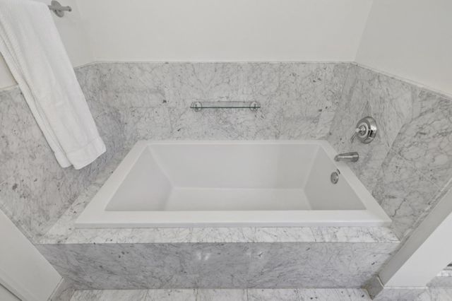 356 Santana Row 320, San Jose, CA 95128