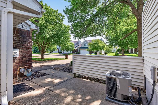 4255 Merrimac Lane N 41, Plymouth, MN 55446