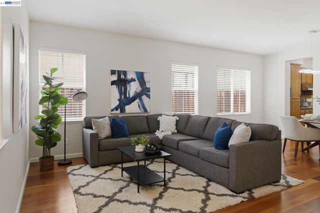 749 Ellerbrook St, Mountain House, CA 95391