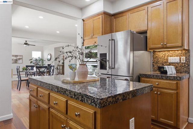 749 Ellerbrook St, Mountain House, CA 95391