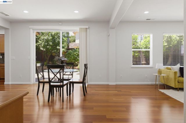 749 Ellerbrook St, Mountain House, CA 95391