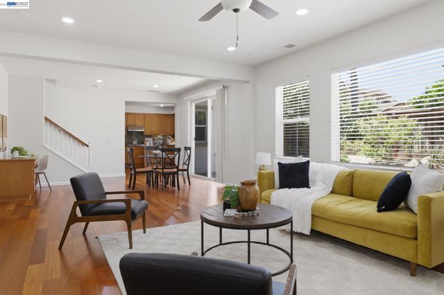749 Ellerbrook St, Mountain House, CA 95391