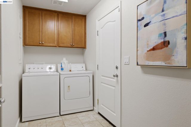 749 Ellerbrook St, Mountain House, CA 95391