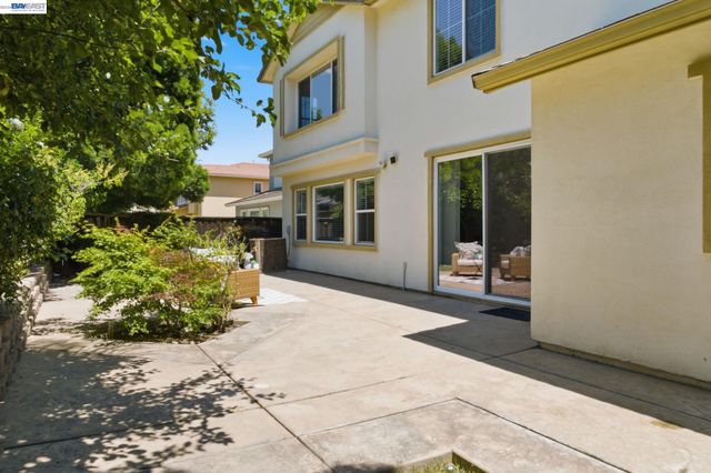 749 Ellerbrook St, Mountain House, CA 95391