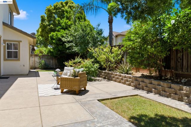 749 Ellerbrook St, Mountain House, CA 95391
