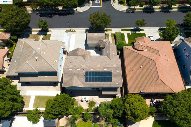 749 Ellerbrook St, Mountain House, CA 95391