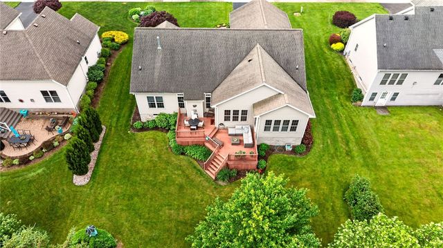 42 Peaceful Harbor Ln, Penfield, NY 14580