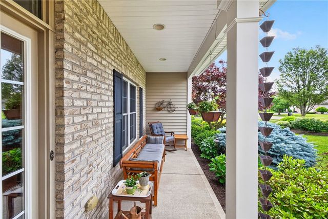 42 Peaceful Harbor Ln, Penfield, NY 14580