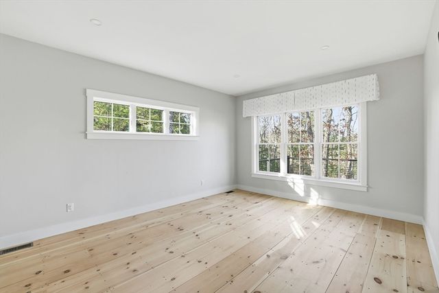 22 Hickorywood, Plymouth, MA 02360