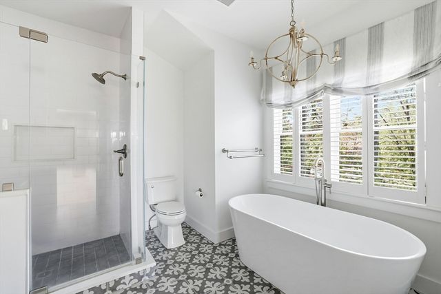 22 Hickorywood, Plymouth, MA 02360