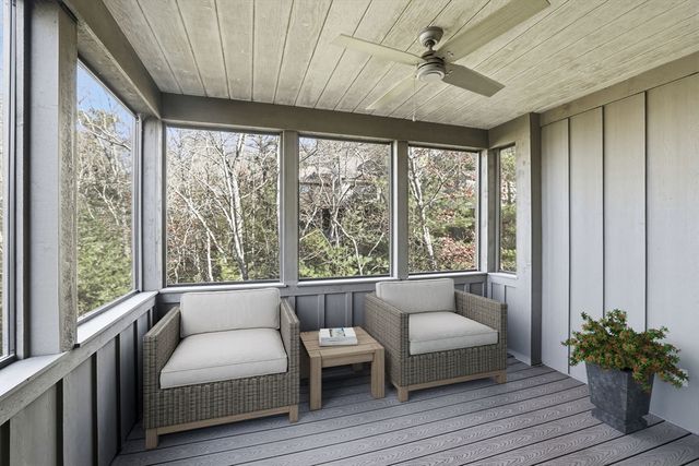 22 Hickorywood, Plymouth, MA 02360