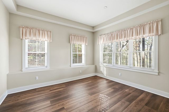 22 Hickorywood, Plymouth, MA 02360