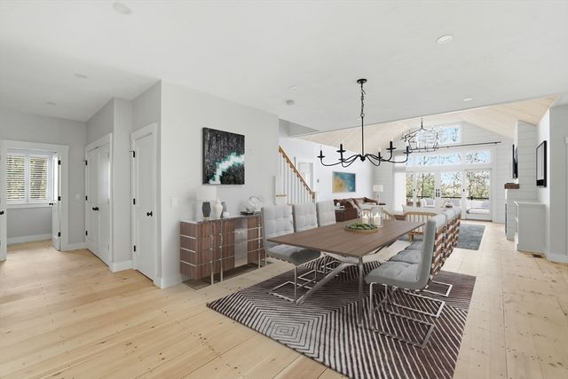 22 Hickorywood, Plymouth, MA 02360