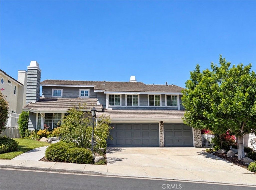 5415 E Estate Ridge, Anaheim, CA 92807 — exterior