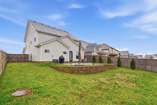 1276 Angus Trail, Lexington, KY 40509