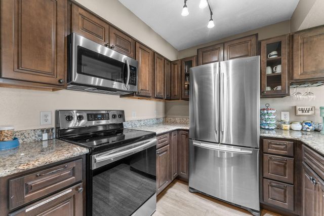 243 Clubhouse Drive Apt 14, Branson, MO 65616