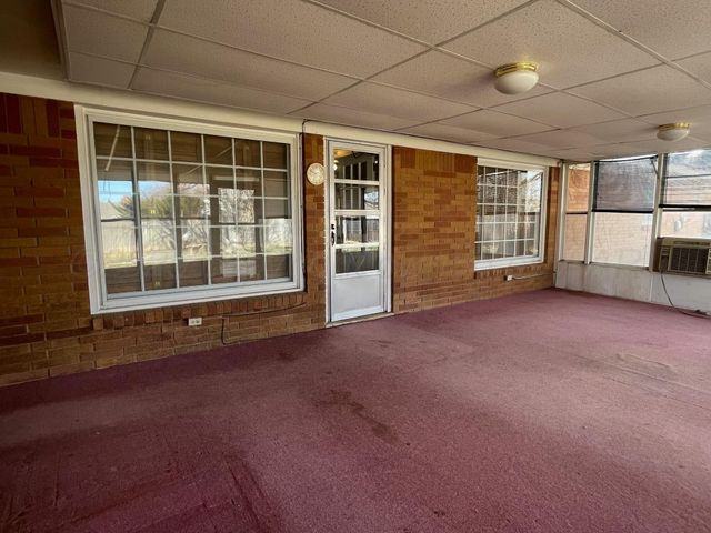 1000 Pine, Dimmitt, TX 79027