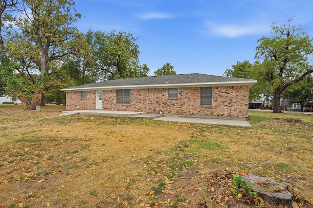 400 E Murdock Street, Collinsville, TX 76233