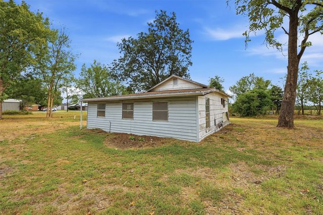 400 E Murdock Street, Collinsville, TX 76233