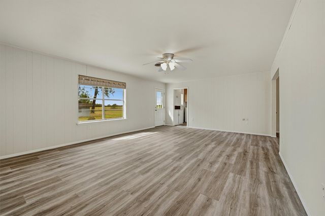 400 E Murdock Street, Collinsville, TX 76233