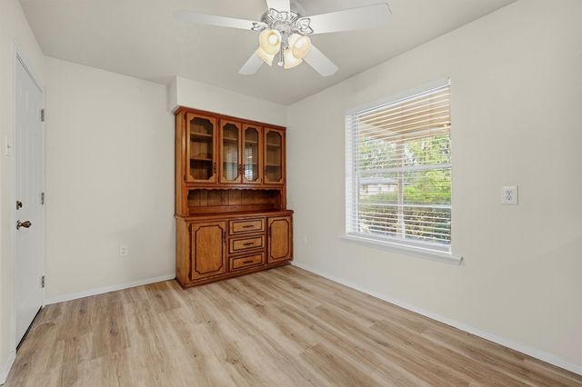 400 E Murdock Street, Collinsville, TX 76233