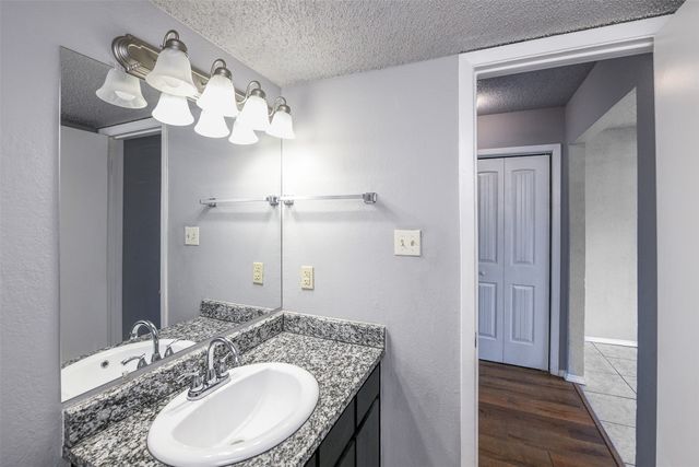 2017 Paisley Drive A, Arlington, TX 76015