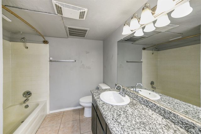 2017 Paisley Drive A, Arlington, TX 76015