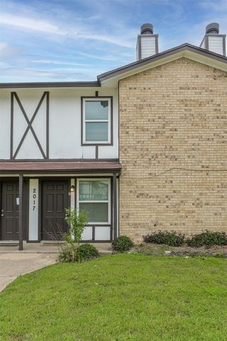 2017 Paisley Drive A, Arlington, TX 76015