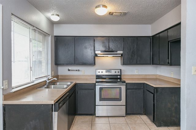 2017 Paisley Drive A, Arlington, TX 76015