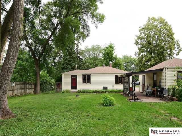 5931 Whitmore Street, Omaha, NE 68152