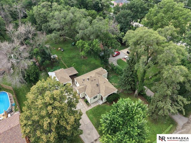 5931 Whitmore Street, Omaha, NE 68152