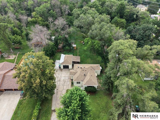 5931 Whitmore Street, Omaha, NE 68152