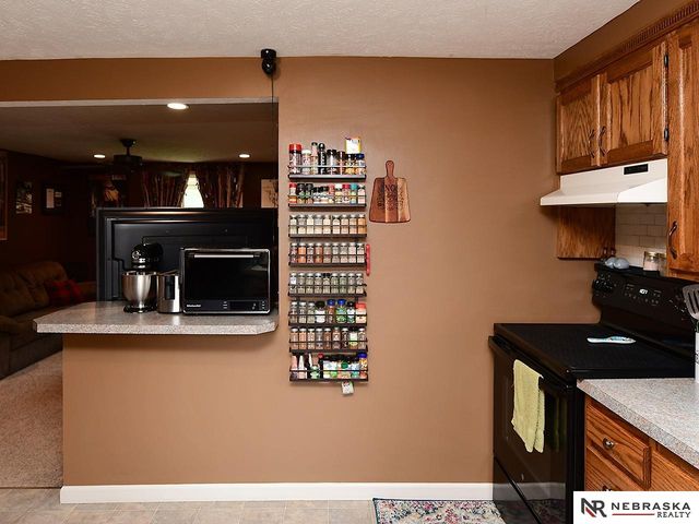 5931 Whitmore Street, Omaha, NE 68152
